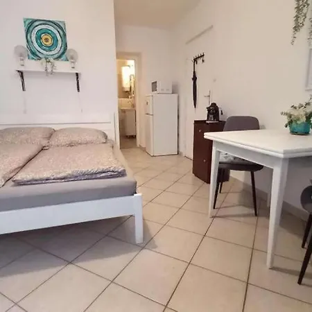 Fortuna Mini Apartment Eger